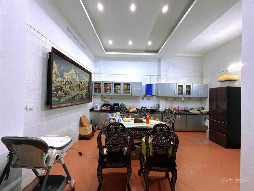 Nhà đẹp p4, q8, cao lỗ, ngay parc mall, dt 64m2, 4 tầng, nhỉnh 6tỷ, sổ hồng riêng, ko quy hoạch