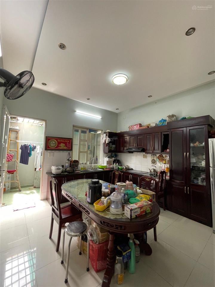 Biệt thự mini, gần bến xe q8, 152m2, nhỉnh 11 tỷ, 8pn, 3 tầng, hàng xóm doanh nhân, việt kiều