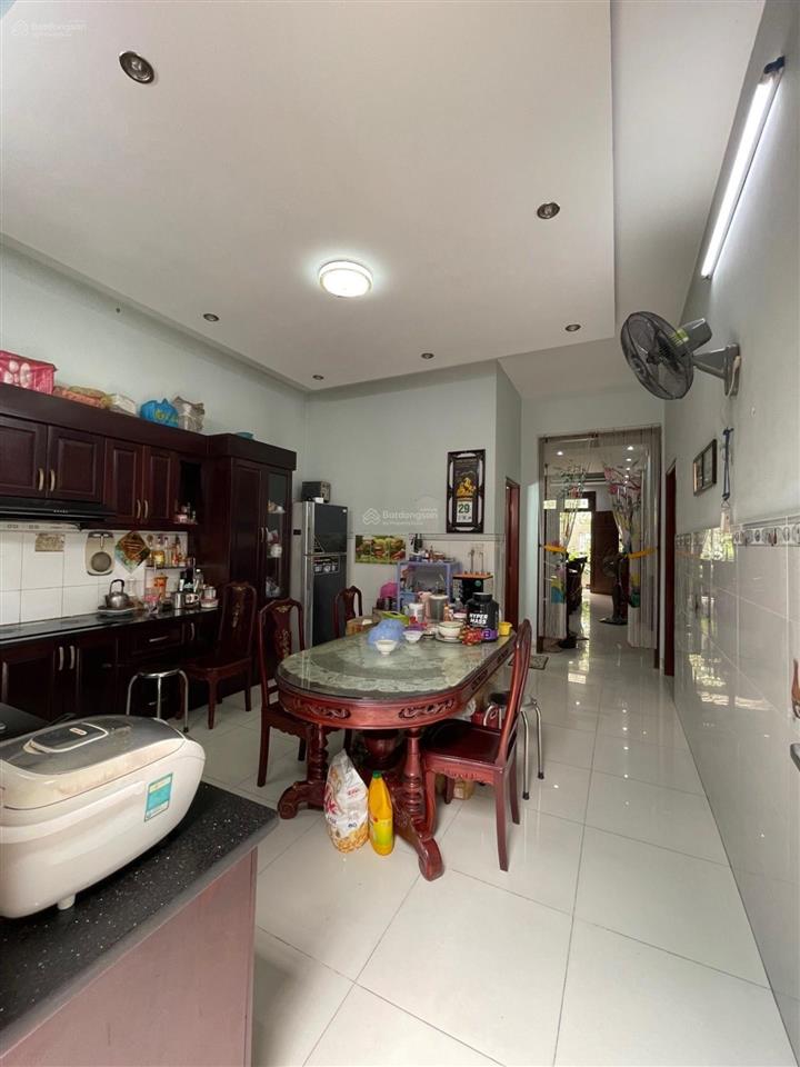 Biệt thự mini, gần bến xe q8, 152m2, nhỉnh 11 tỷ, 8pn, 3 tầng, hàng xóm doanh nhân, việt kiều