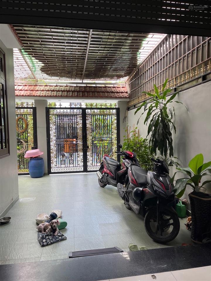 Biệt thự mini, gần bến xe q8, 152m2, nhỉnh 11 tỷ, 8pn, 3 tầng, hàng xóm doanh nhân, việt kiều