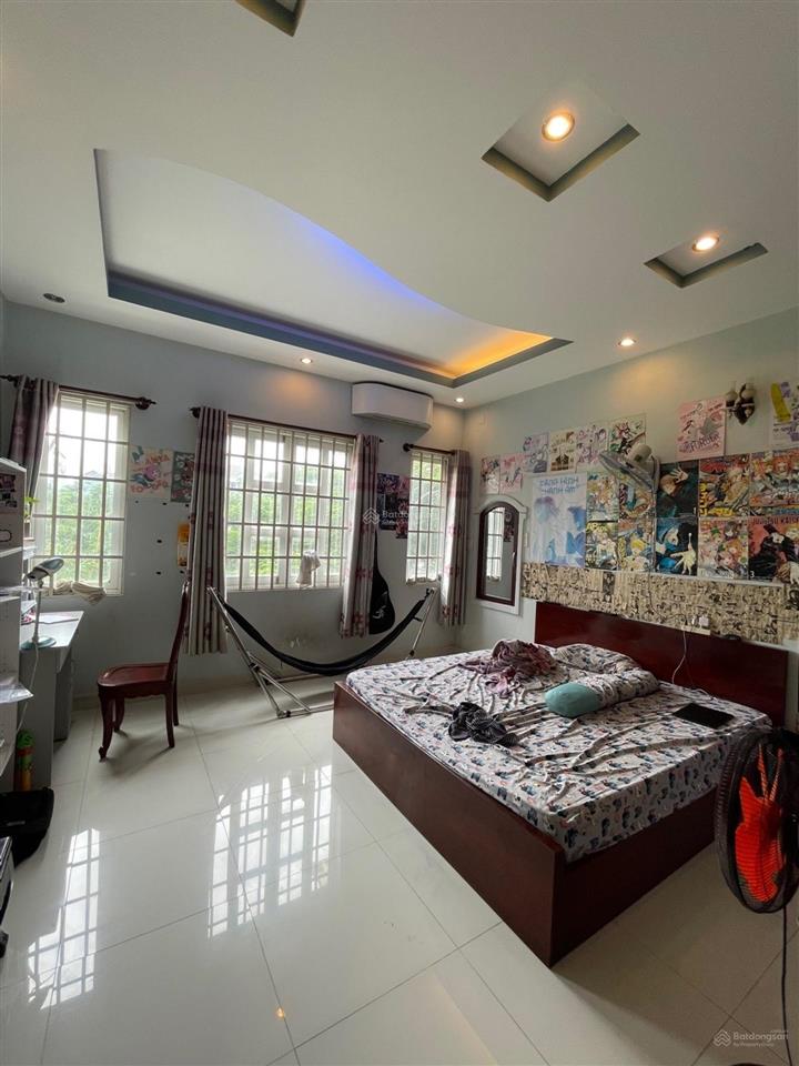 Biệt thự mini, gần bến xe q8, 152m2, nhỉnh 11 tỷ, 8pn, 3 tầng, hàng xóm doanh nhân, việt kiều