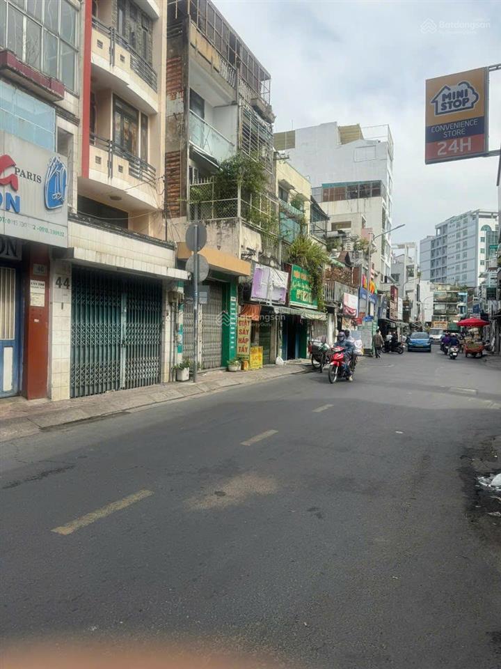 Nhà cũ giá tốt, giao nhà trống ngang 4m4 dài 16m hẻm xe hơi 11,2 tỷ