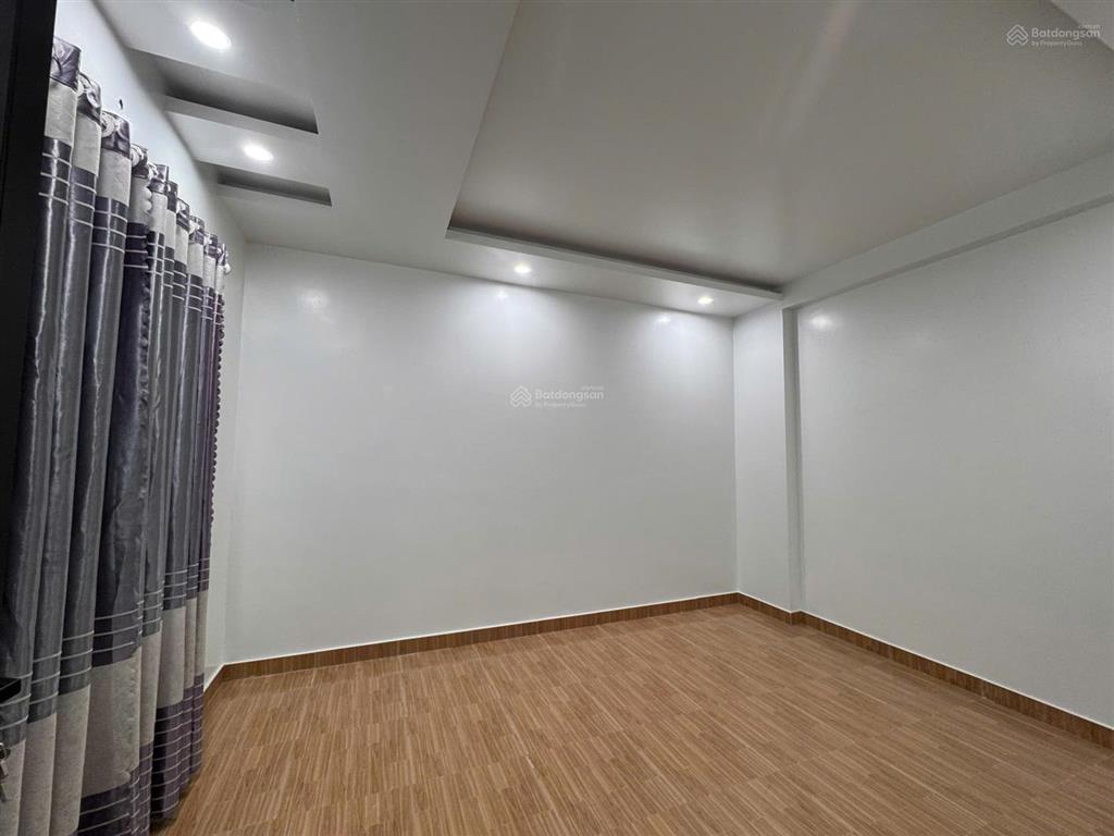 Bán nhà phương lưu lô góc 2 mặt thoáng  ô tô đỗ cửa  giá chỉ 4.67 tỷ