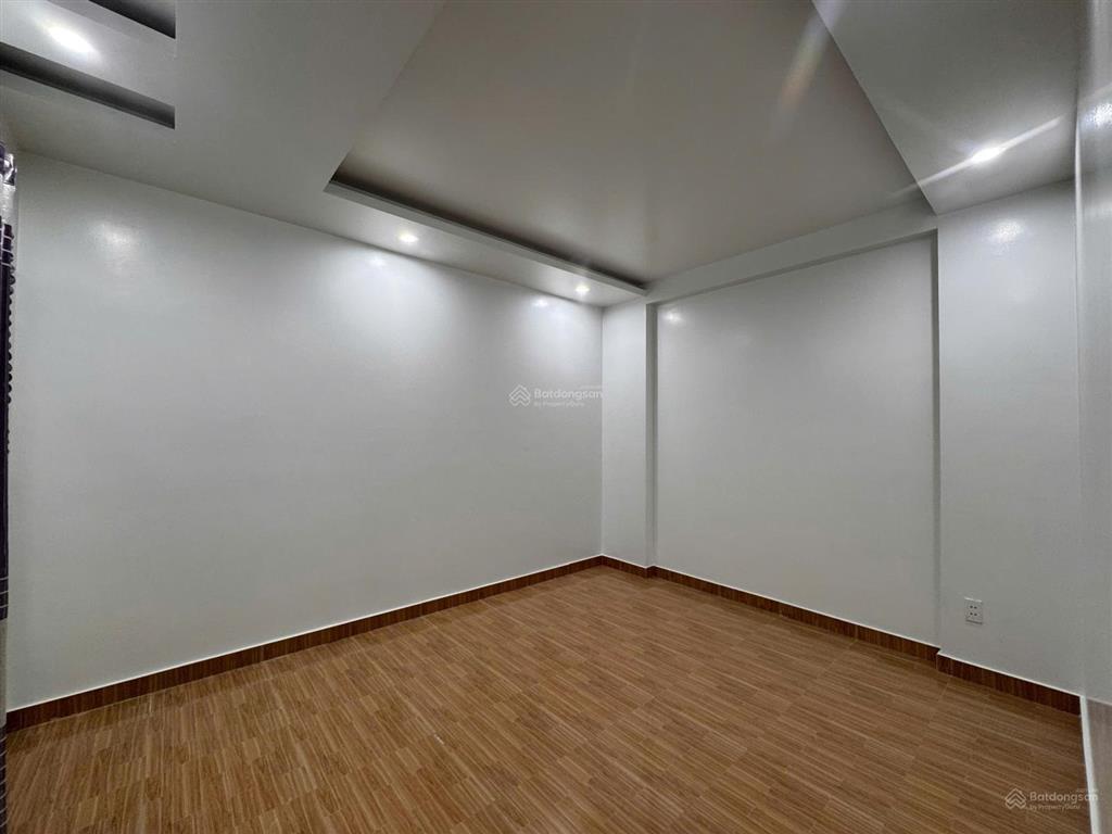 Chính chủ gửi bán nhà 4 tầng lô góc 6c/52 phương lưu, đông hải 2 mặt thoáng có garage ô tô