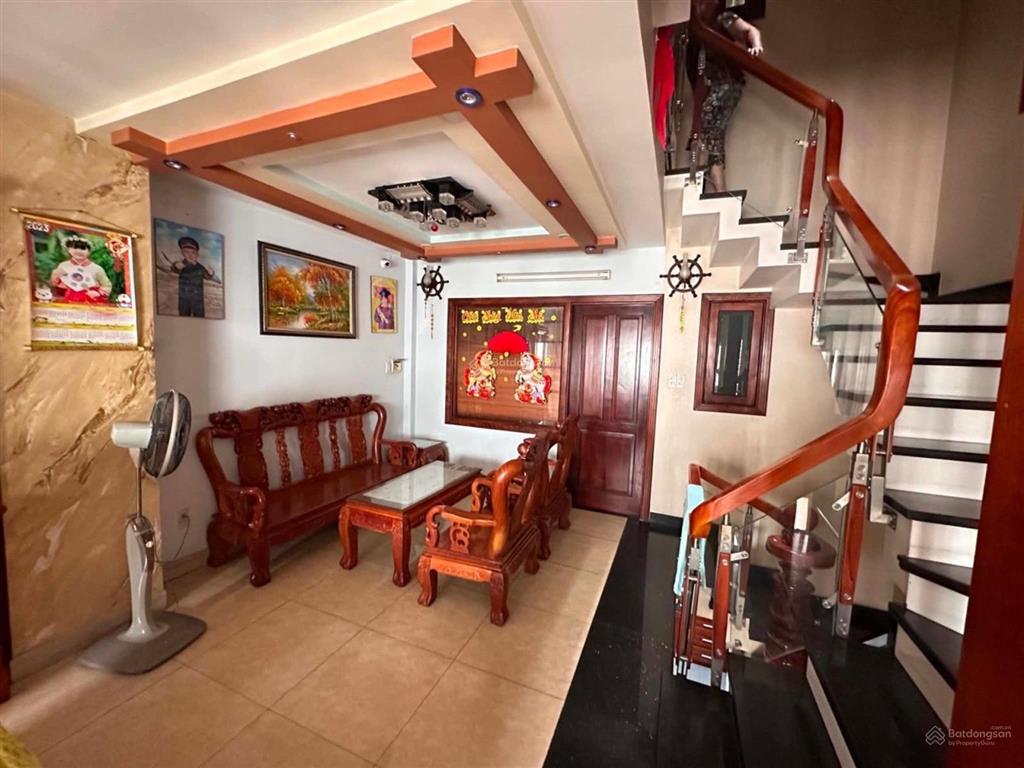 Nhà gò dâu, lý tuệ, lê liễu, tân sơn nhì