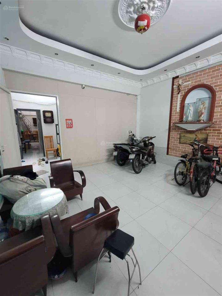Nhà mặt tiền nghĩa phát, ngay chợ, trường học, ngân hàng...khu dân cư đông đúc, dòng tiền ổn định..