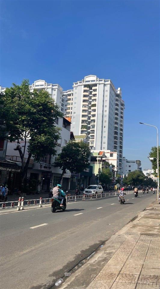 Chủ cần bán gấp đi định cư. chạm là chốt, mặt tiền nguyễn sơn kinh doanh đa ngành nghề...