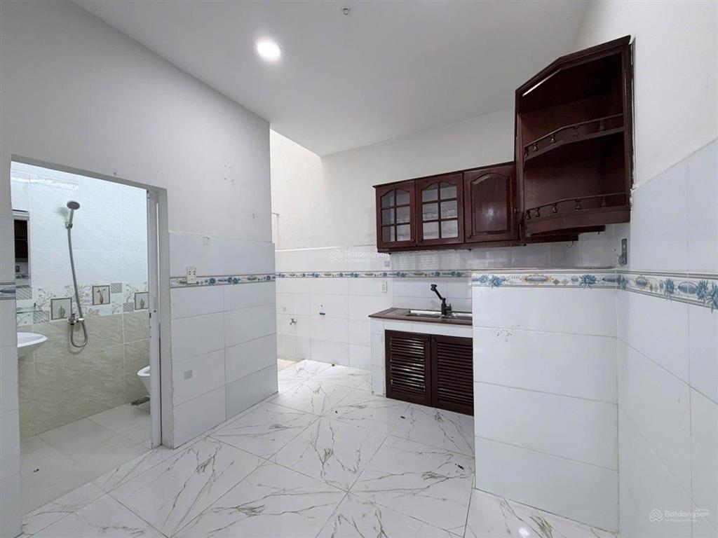 Hơn 90tr/m2, nhà ngay trường đhct, chợ... tân kỳ tân quý
