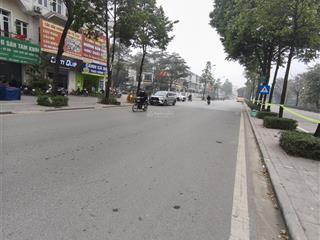 Nhà liền kề 5 tầng hoàn thiện mặt công viên. khu đô thị đô nghĩa. có thang máy