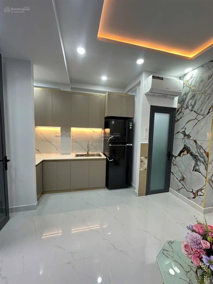 Nhà gò vấp giá rẻ 2.68 tỷ 1 sẹc thẳng ra mặt tiền quang trung