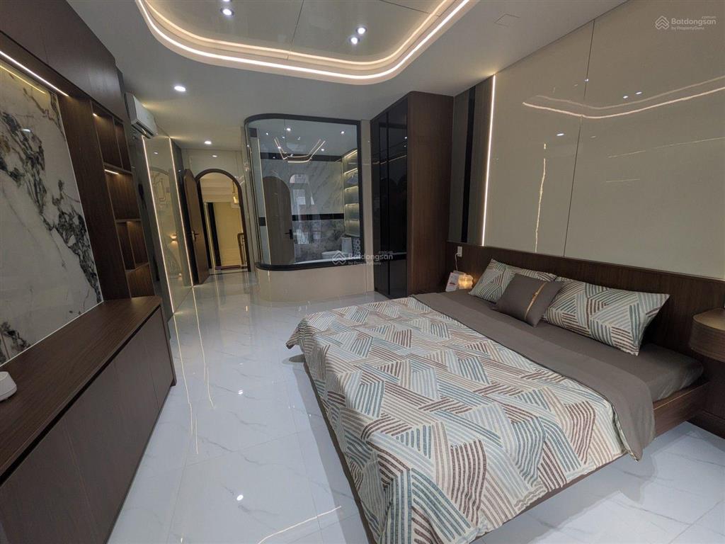 Sống thượng lưu tại gò vấp nhà 6 tầng thang máy  chỉ 9.95 tỷ