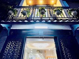 Chỉ nhỉnh 3 tỷ  có ngay thu nhập 108 triêu/năm  hẻm ô tô đỗ cửa