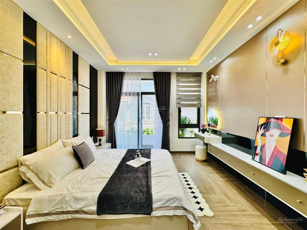 Siêu phẩm gò vấp  căn góc nở hậu 8m  giáp phú nhuận