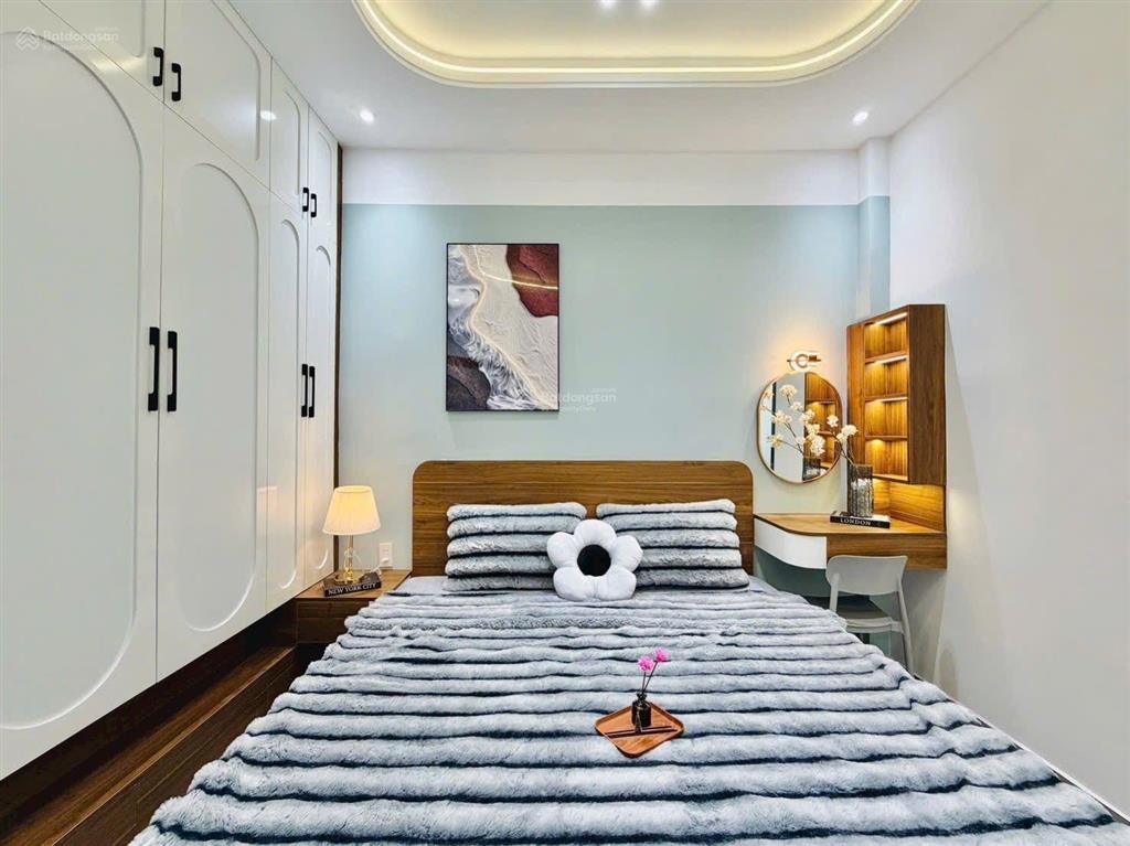 Cực hiếm! nhà hẻm xe hơi nguyễn văn khối  có phòng ngủ trệt cho người lớn tuổi