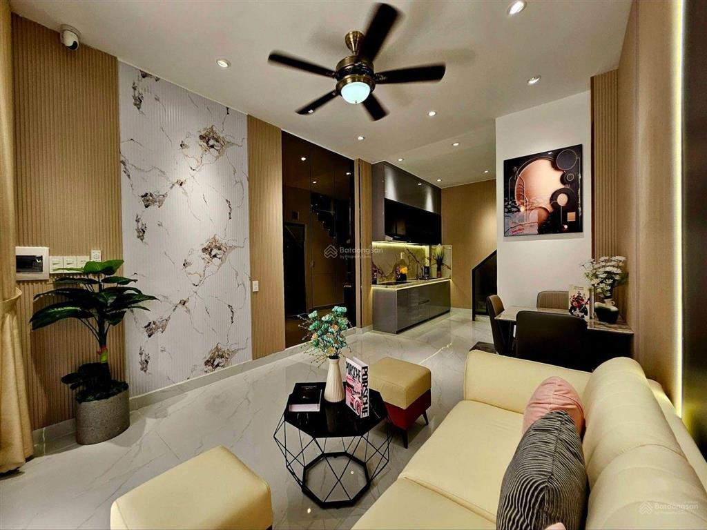 Siêu phẩm mini cực chill ngay công viên làng hoa chỉ 4.27 tỷ