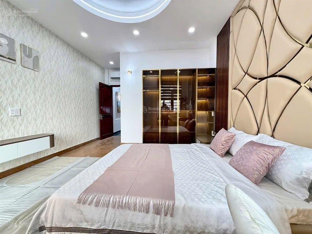 Vị trí kim cương hẻm 8m khu phân lô, đối diện siêu thị emart 2 phan huy ích vỉa hè 3m thông thoáng