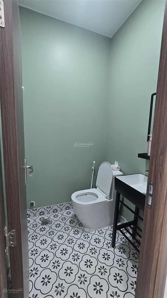 Bán nhà trung tâm quận 3. đối diện chợ hòa hưng. hẻm thắng 1 trục. 4 tỷ 7