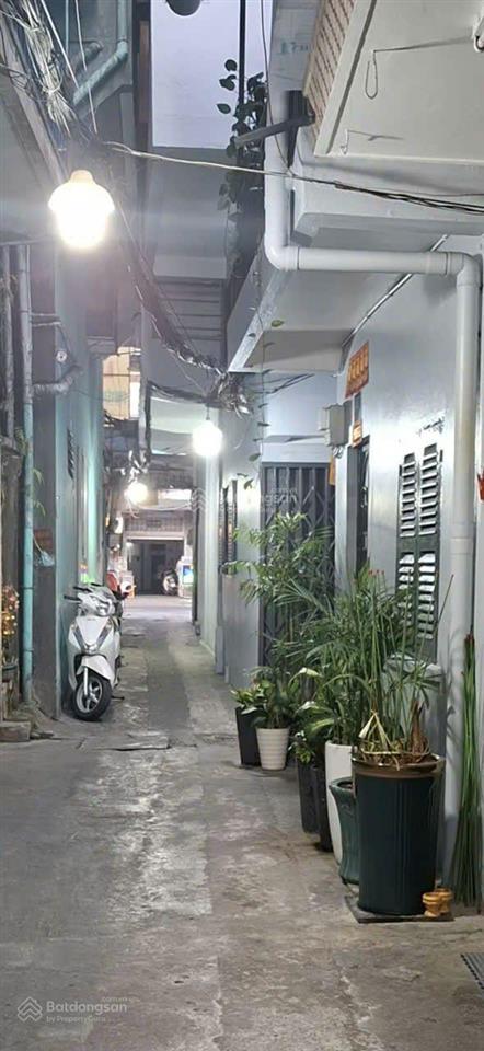 Ngô gia tự, quận 10. hẻm 1 trục. 15m ra mặt tiền. 4 tầng, 5 tỷ 6