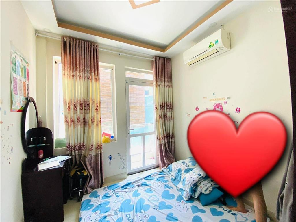 Ngô gia tự, quận 10. hẻm 1 trục. 15m ra mặt tiền. 4 tầng, 5 tỷ 6