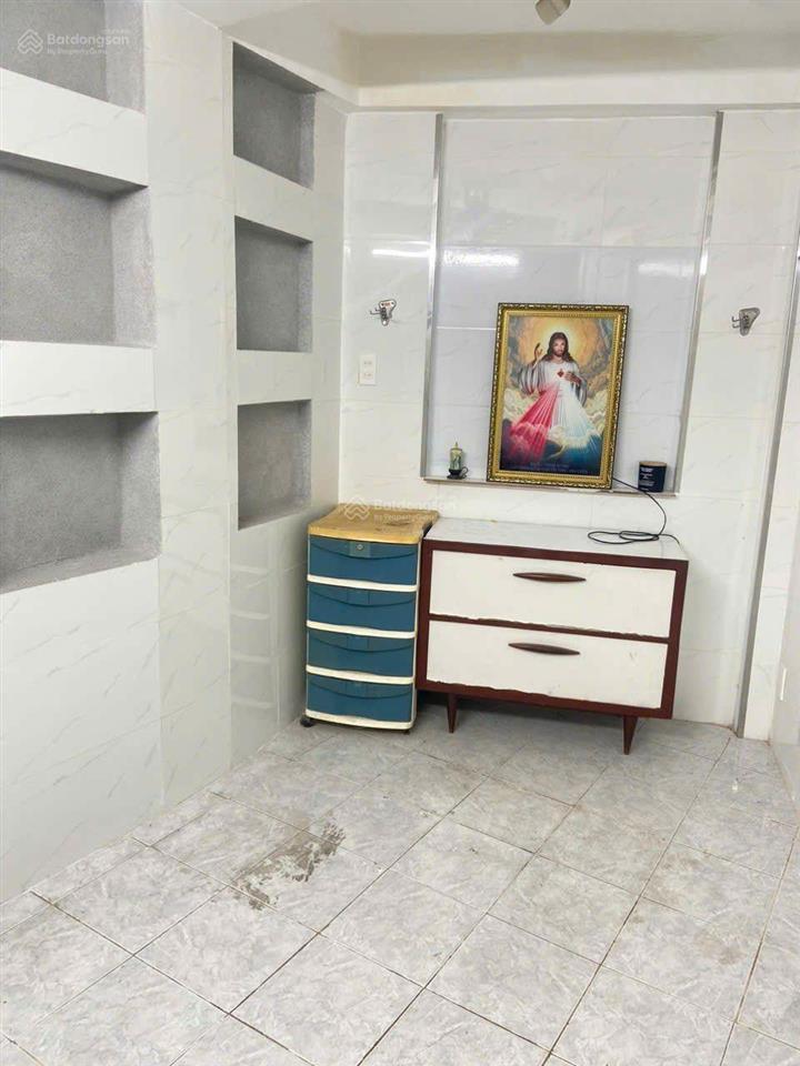Quận 10. sát mặt tiền. hẻm ô tô đổ cửa. đường tô hiến thành. 5 tỷ 7