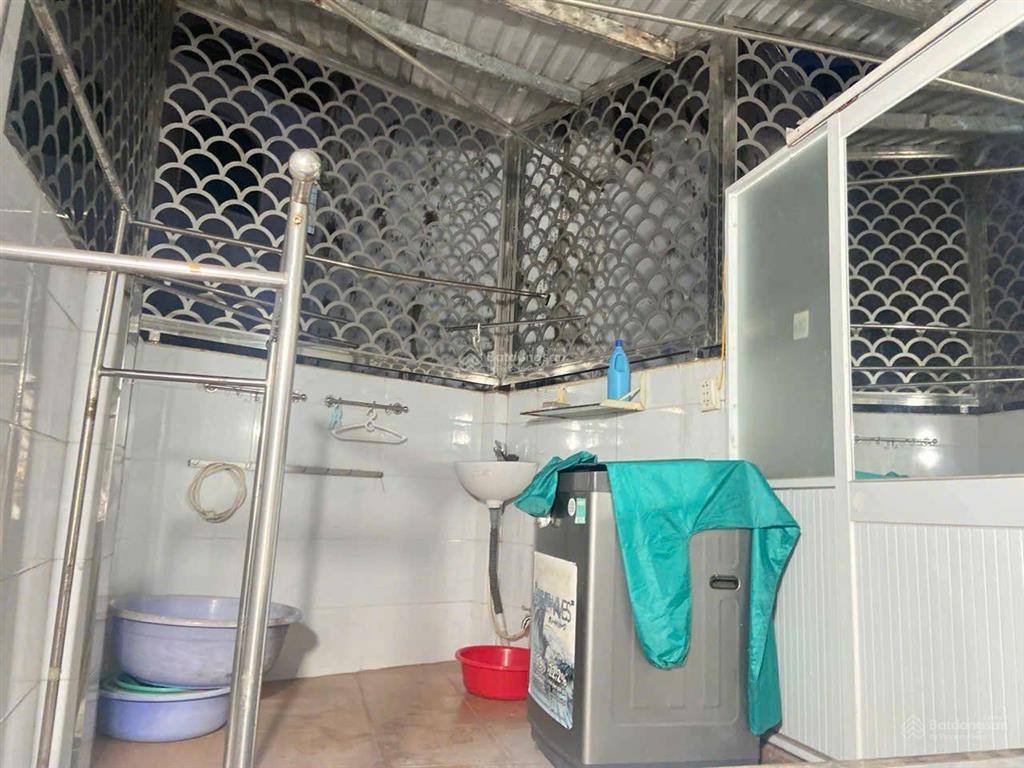 Quận 10. sát mặt tiền. hẻm ô tô đổ cửa. đường tô hiến thành. 5 tỷ 7