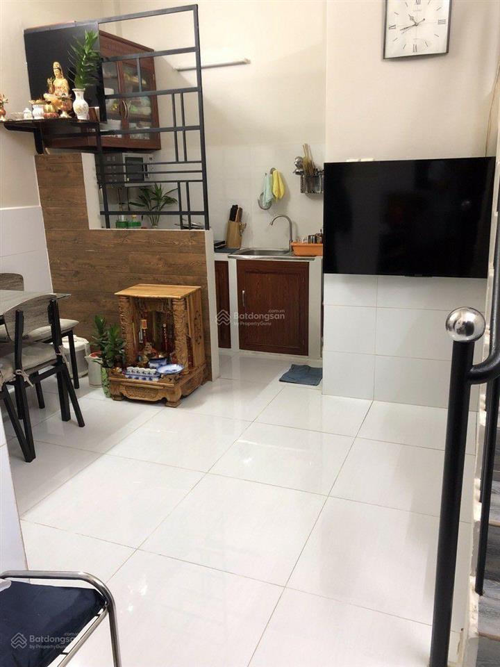 Hẻm ô tô con . cmt8. quận 10. gần tuyến metro số 2. 5 tỷ 5