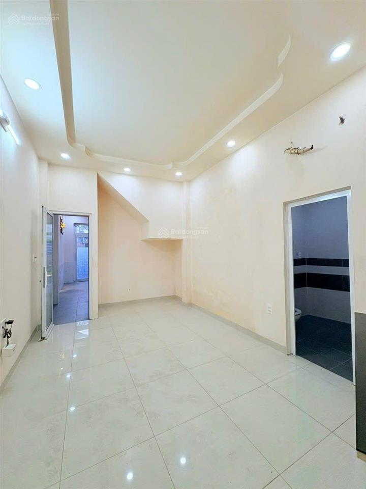Hẻm ô tô ni sư huỳnh liên, tân bình, 5 phòng ngủ. 4 tỷ 7