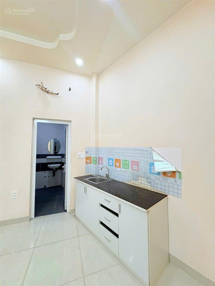 Hẻm ô tô ni sư huỳnh liên, tân bình, 5 phòng ngủ. 4 tỷ 7