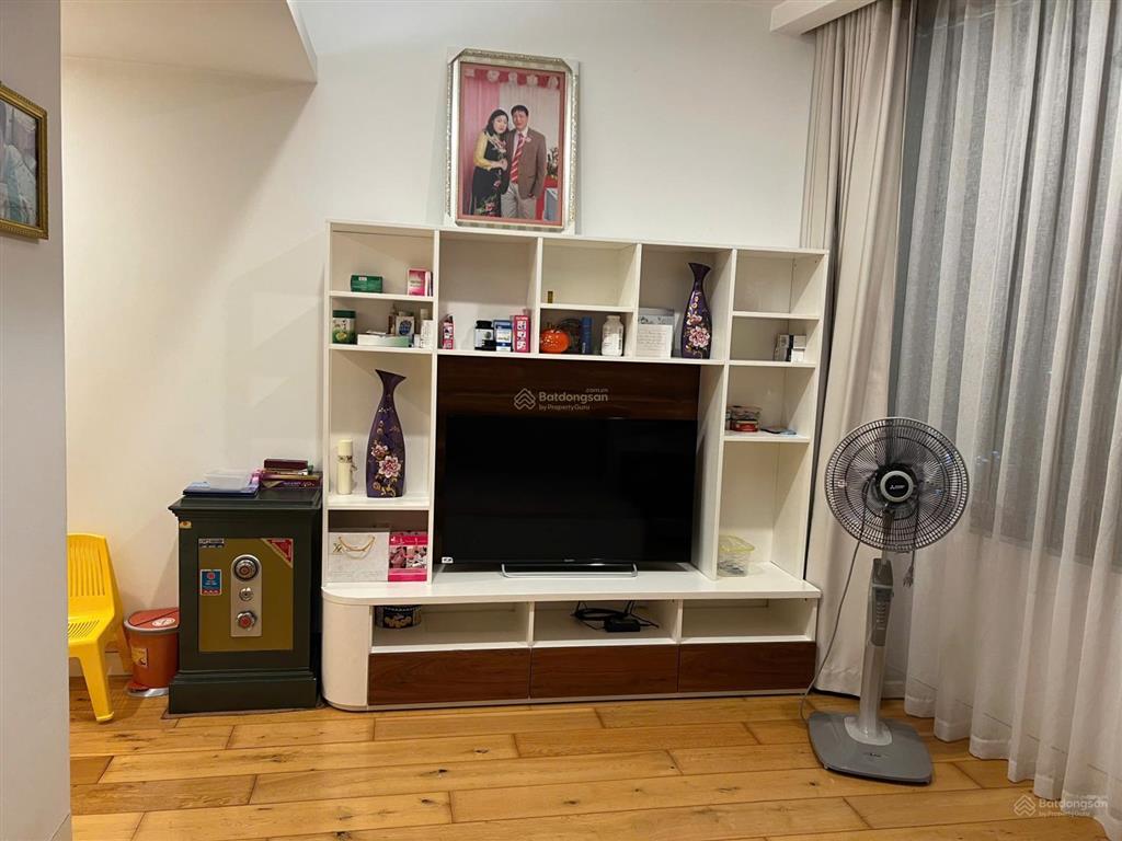 Bql tòa nhà cho thuê căn hộ 2pn nhà đẹp vào được luôn tại iph xuân thủy 98m² chỉ 19 triệu/tháng