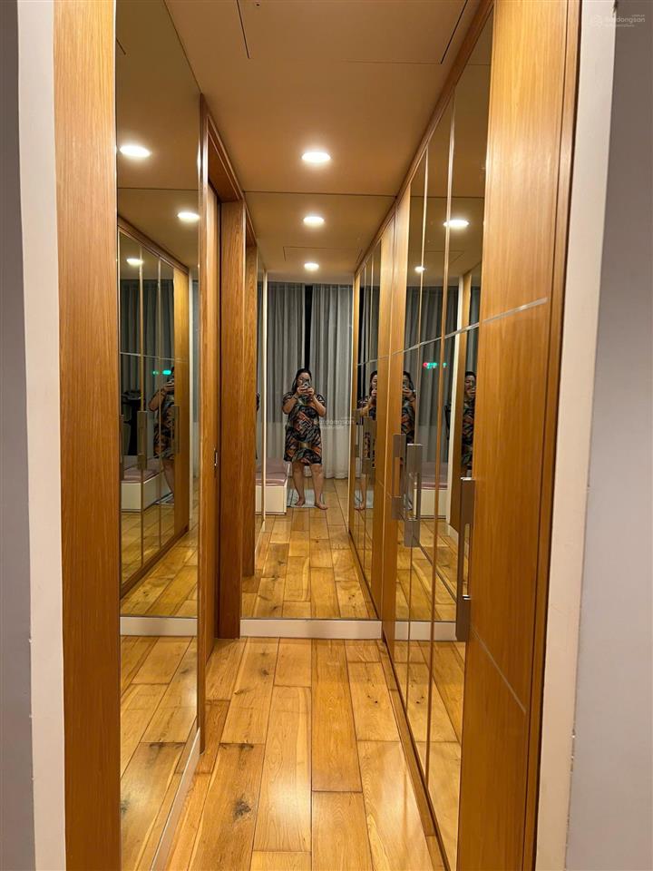 Bql tòa nhà cho thuê căn hộ 2pn nhà đẹp vào được luôn tại iph xuân thủy 98m² chỉ 19 triệu/tháng
