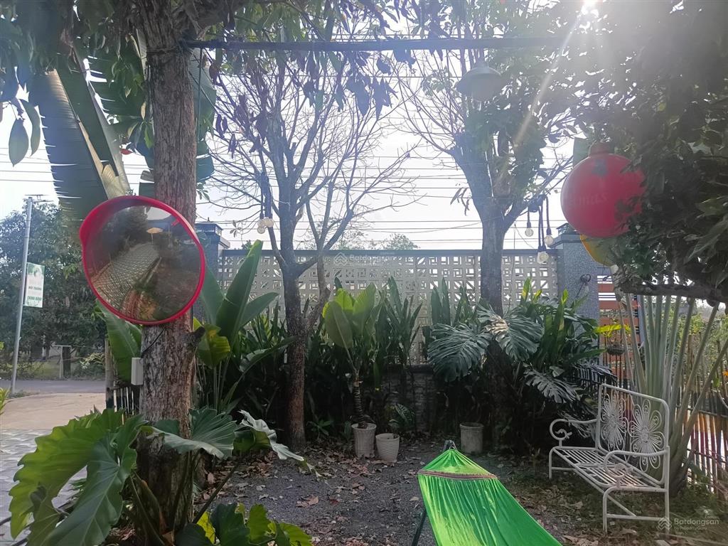 Bán nhà vườn sổ full hồng riêng 300m2 thổ cư, nhà mới, hồ bơi, ở được ngay, 5.5 tỷ phú lý, vĩnh cửu