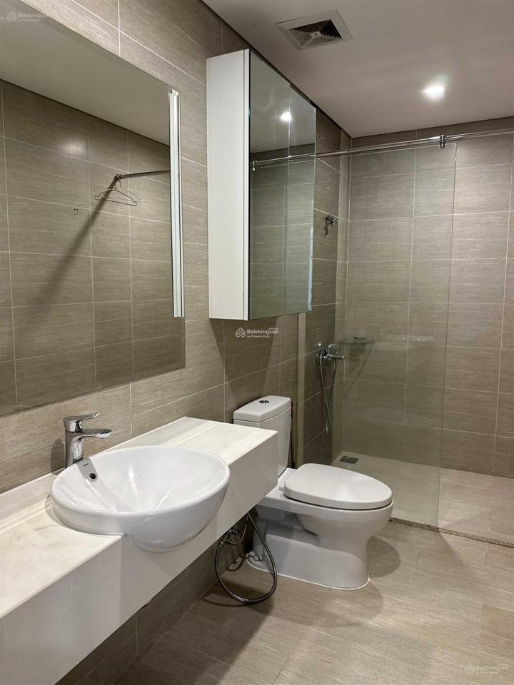 Chủ nhà gửi bán gấp căn hộ góc 3pn vinhomes grand park giá 3,2 tỷ