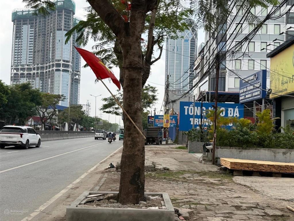 Bán nhà mặt phố ngã tư lê hồng phong, vị trí siêu đẹp 250 m2