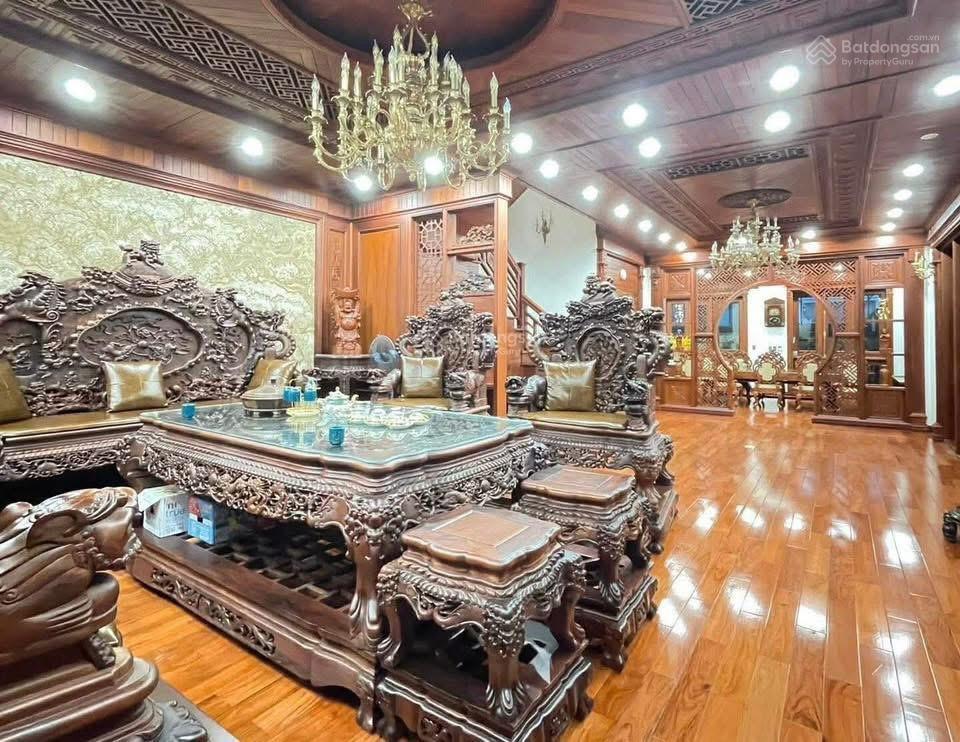 Biệt thự sân vườn siêu rẻ  trung tâm tp hải phòng, nội thất xịn * 210 m²  10m mặt tiền