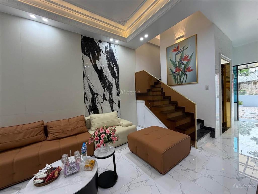 Bán nhà lê hồng phong, chất lượng cao, thang máy 60/80 m2  6 tầng  giá 11,5 tỷ