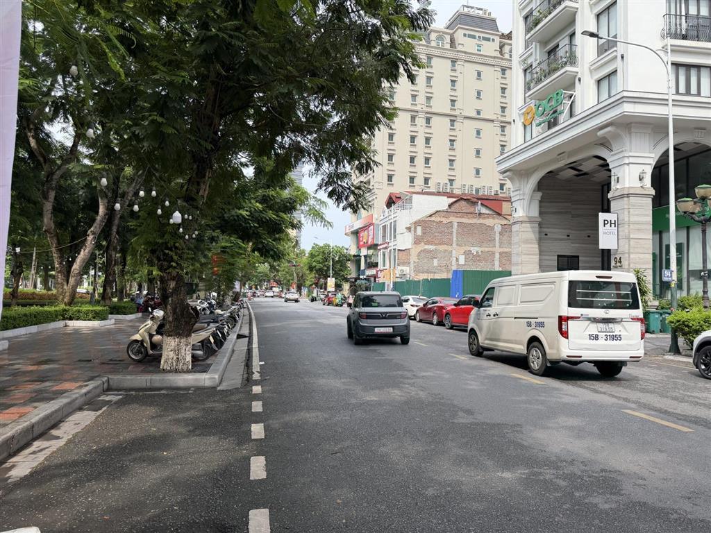 700m2  bán đất mặt phố trần phú  mặt tiền 15m đẳng cấp
