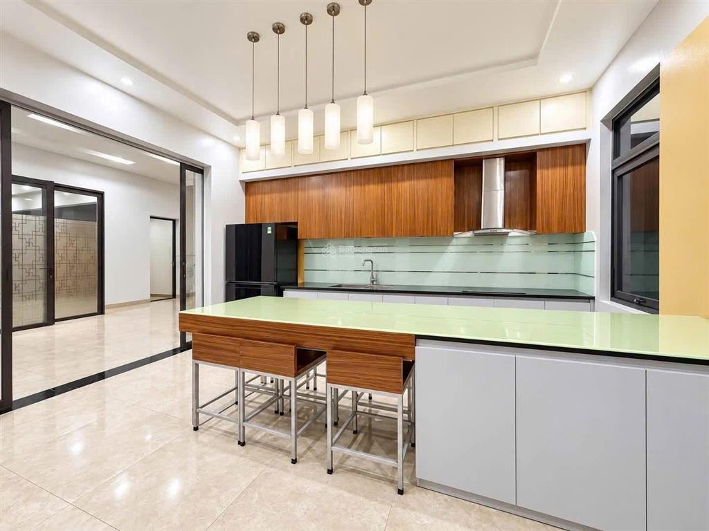 Biệt thự sân vườn  tuyến sau lê hồng phong, hoàng thế thiện  lô góc  280 m2  giá tốt.