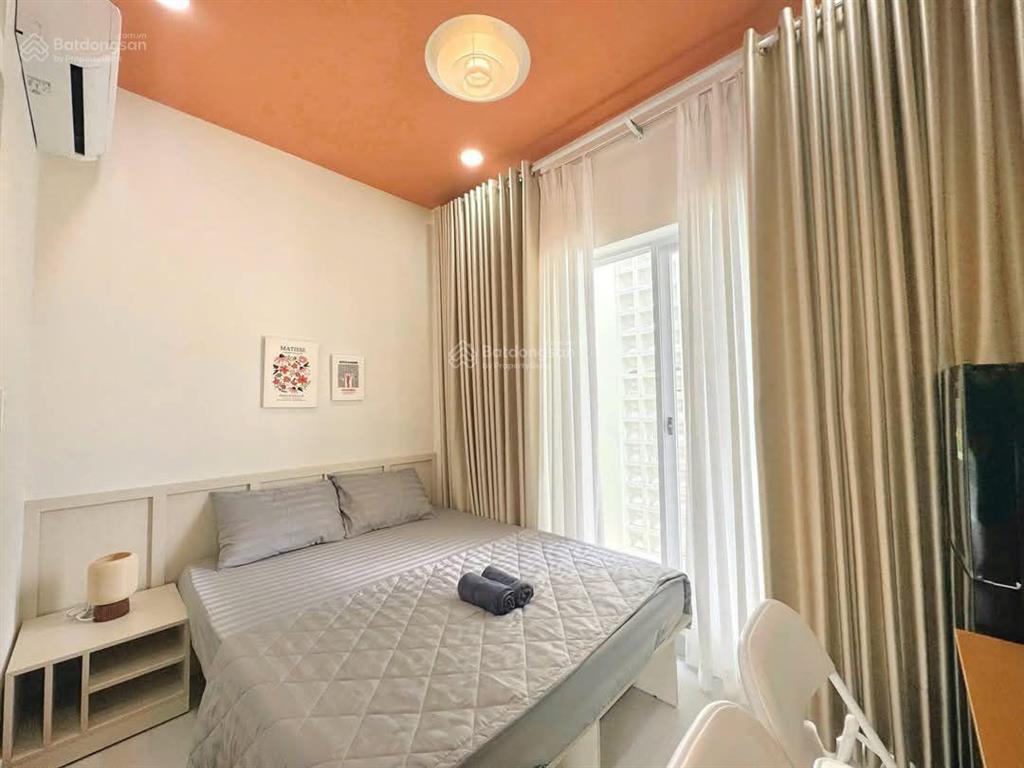 Cực phẩm q2 cho thuê studio thiết kế siêu đẹp, full nội thất  gần cầu sg