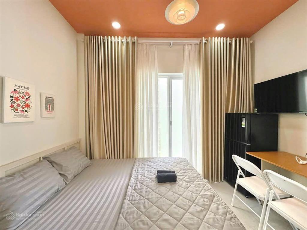 Cực phẩm q2 cho thuê studio thiết kế siêu đẹp, full nội thất  gần cầu sg