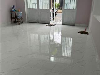 Hiếm  nhà 2 tầng  mặt tiền nguyễn thị ba  sơn trà  giá chỉ 6.8 tỷ.