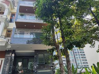 Cho thuê nhà mới xây, 1 trệt, hai lầu, dự án huy hoàng