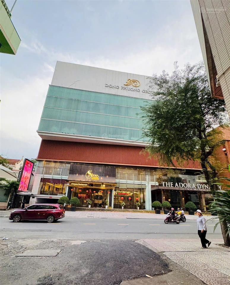 Bán nhà mặt tiền nguyễn du  dt 14x39m  4 tầng  txd 2 hầm + 10 lầu  giá bán 180 tỷ tl