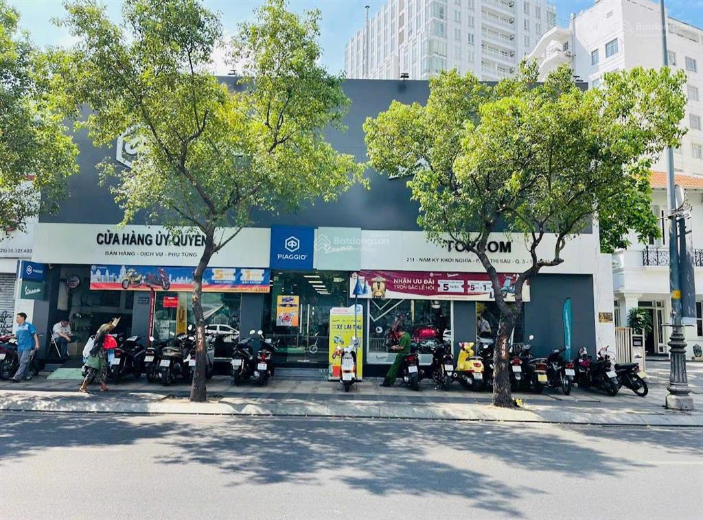 Bán nhà siêu khan hiếm mặt tiền nguyễn chí thanh  dt 18 x 40m  2 tầng  giá bán 100 tỷ tl