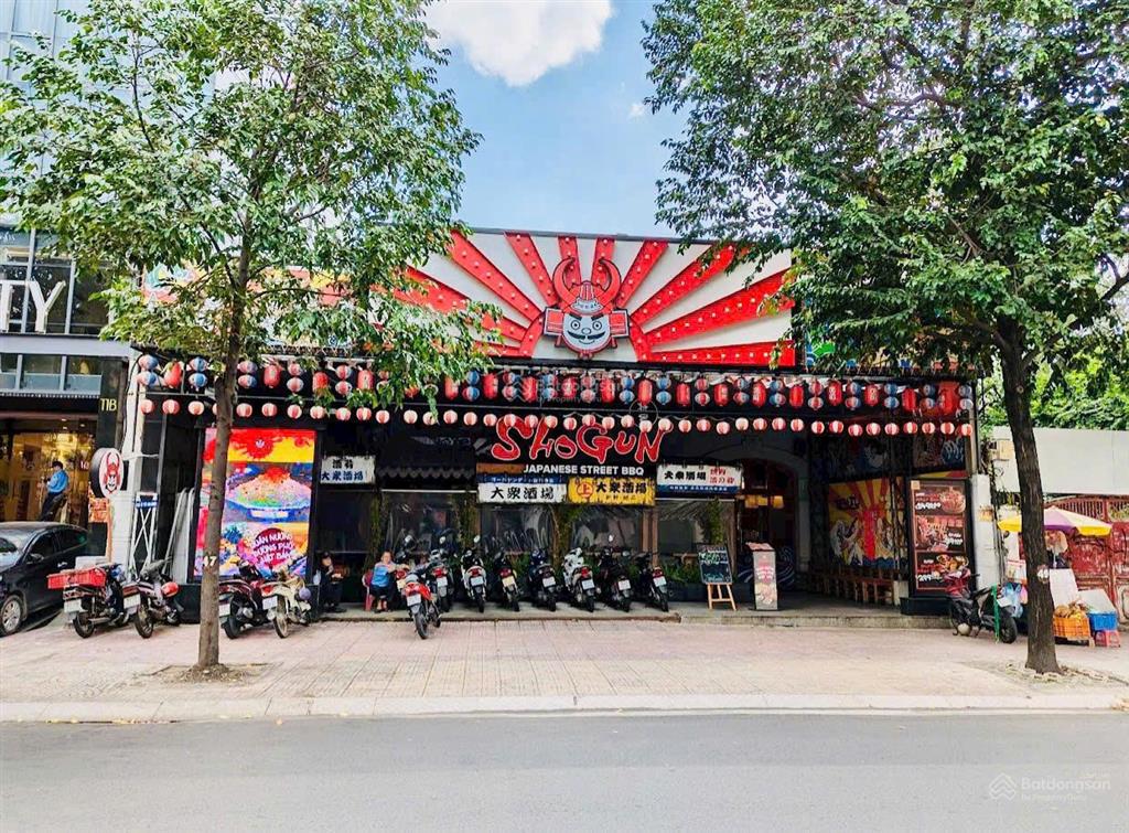 Bán nhà góc 2 mặt tiền đồng nai  dt 18 x 25m. cn 400m2  ctxd hầm + 8 lầu  giá bán 75 tỷ tl