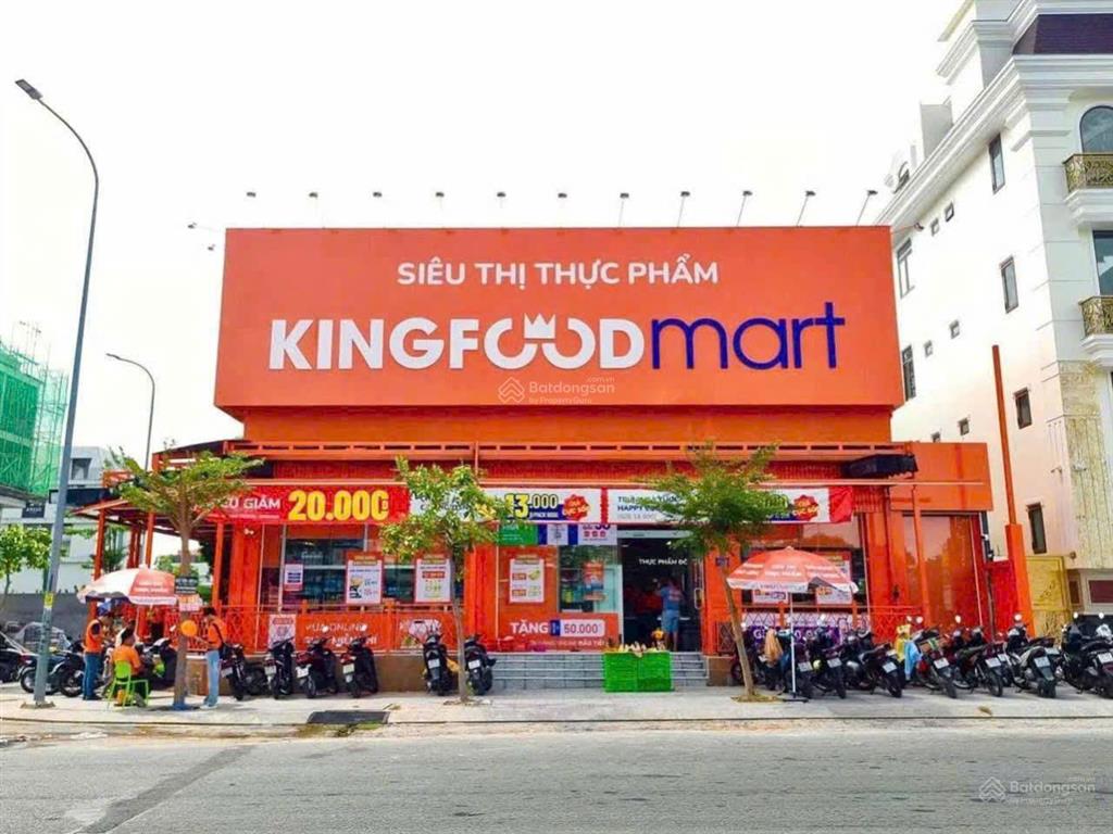 Bán nhà siêu khan hiếm mặt tiền nguyễn chí thanh  dt 18 x 40m  2 tầng  giá bán 100 tỷ tl