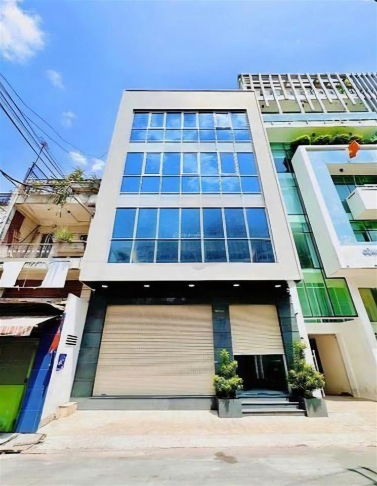 Bán tòa nhà góc 2 mt nơ trang long  dt 10x17m  9 tầng  hđt 110 triệu/tháng  giá 32 tỷ tl