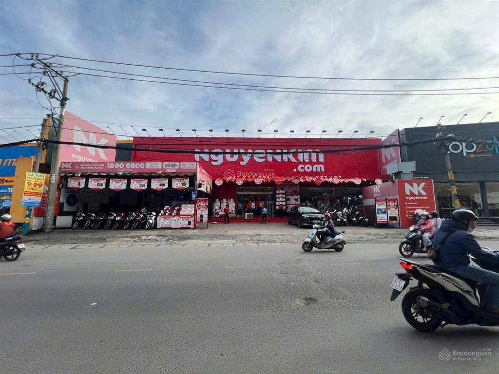 bán nhà 2 mặt tiền phan đăng lưu  dt 15 x 60m. cn 900m2  ctxd 2 hầm + 12 tầng  giá 250 tỷ