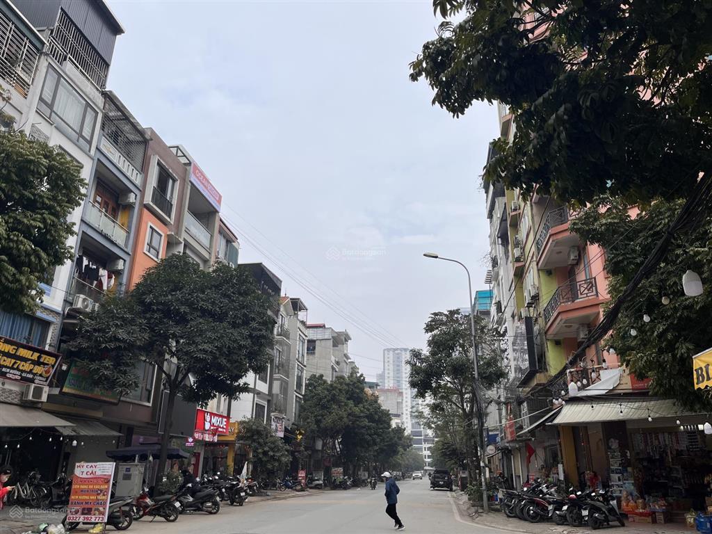 Siêu hiếm. bán đất. lô góc 3 mặt thoáng. oto. gần hồ tùng mậu. 140m2, mt 20m. xây ccmn đẹp.