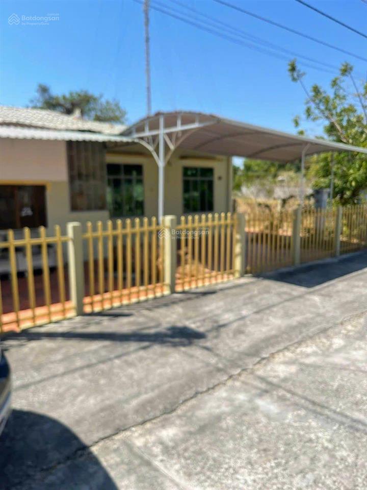 Bán nhà đất thổ cư mặt biển có 5 phòng ngủ. pháp lý rõ ràng