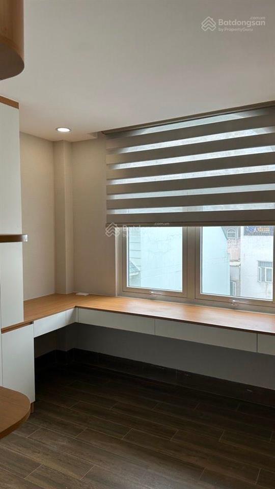 Ngay ga metro bình thái, ô tô đậu trong nhà, nhà đẹp giá 8.2 tỷ còn tl